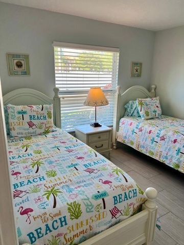 6301 MANATEE AVENUE W, Bradenton, FL 34209