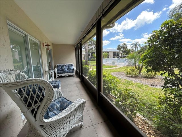 6301 MANATEE AVENUE W, Bradenton, FL 34209