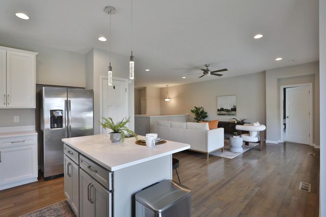 4884 Black Sycamore Drive, Columbus, OH 43231