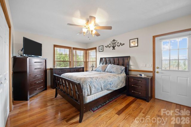 32 Keller Street, Waynesville, NC 28786