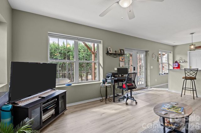 32 Keller Street, Waynesville, NC 28786