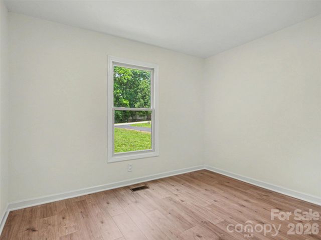 7382 Summit Drive, Denver, NC 28037