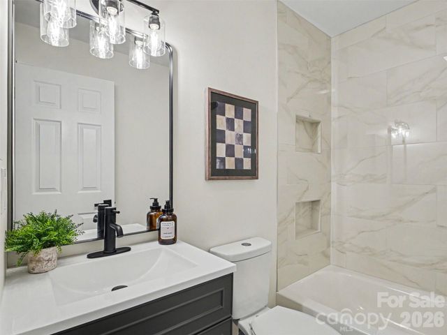 7382 Summit Drive, Denver, NC 28037