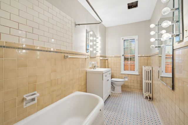 3420 Humboldt Avenue S, Minneapolis, MN 55408