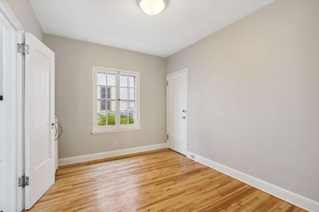 3420 Humboldt Avenue S, Minneapolis, MN 55408
