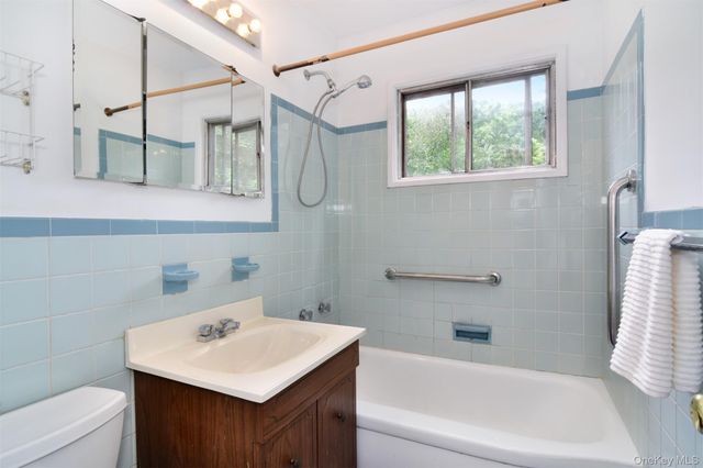 582 Washington Avenue, Pleasantville, NY 10570