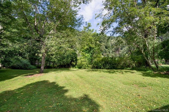 582 Washington Avenue, Pleasantville, NY 10570