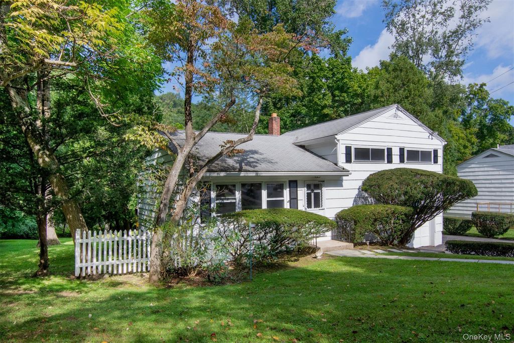 582 Washington Avenue, Pleasantville, NY 10570 — photo 3