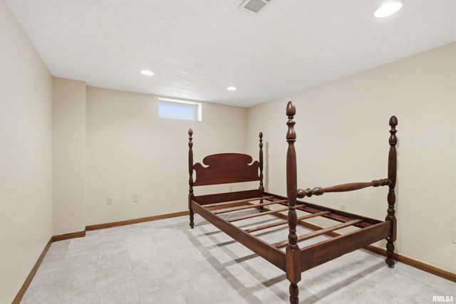 1508 32ND Street, Moline, IL 61265