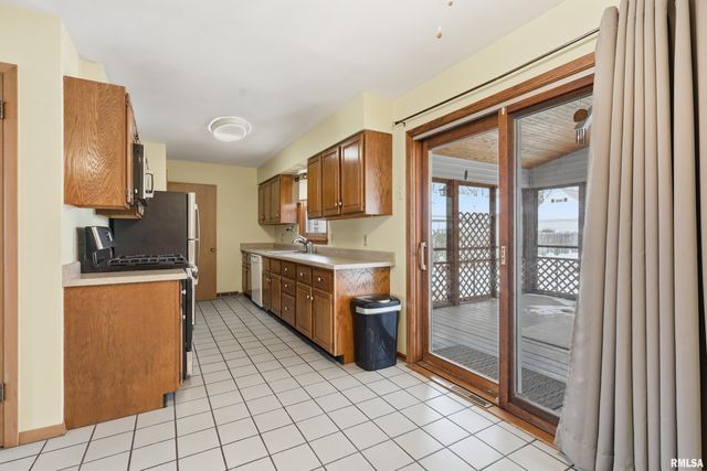 1508 32ND Street, Moline, IL 61265