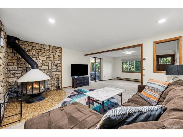 6333 Starlight Dr, Morrison, CO 80465