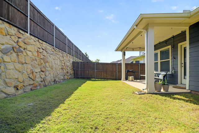 2230 Cliff Springs Drive, Forney, TX 75126