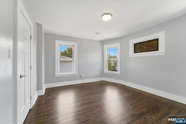 150 Ridge Road, Rutherford, NJ 07070