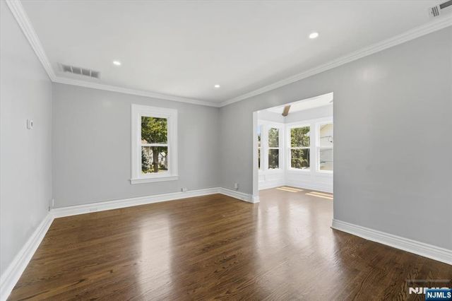 150 Ridge Road, Rutherford, NJ 07070