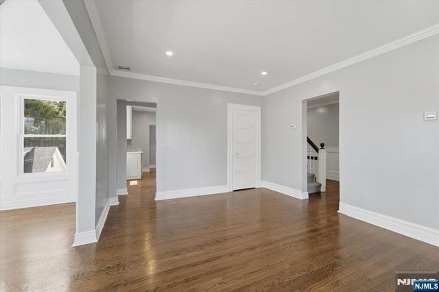 150 Ridge Road, Rutherford, NJ 07070