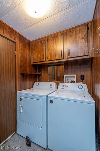 5 Michael Drive, Olmsted Twp, OH 44138