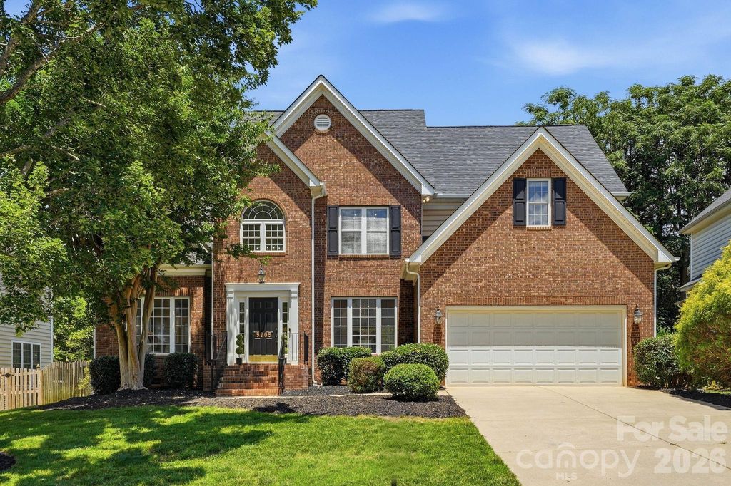 9705 Tenencia Court, Charlotte, NC 28277