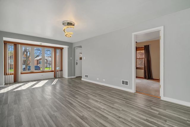 7922 S Fairfield Avenue, Chicago, IL 60652