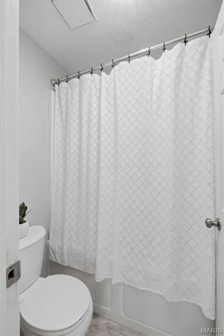 11950 Sarthe Drive, Maryland Heights, MO 63043