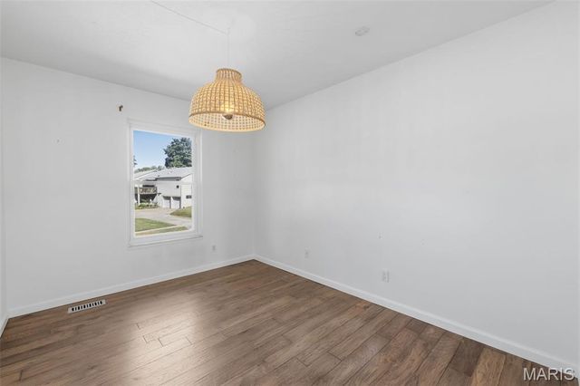 11950 Sarthe Drive, Maryland Heights, MO 63043