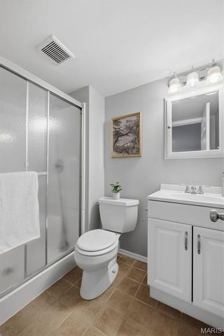 11950 Sarthe Drive, Maryland Heights, MO 63043