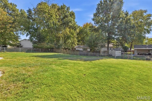 11950 Sarthe Drive, Maryland Heights, MO 63043