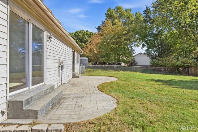 11950 Sarthe Drive, Maryland Heights, MO 63043