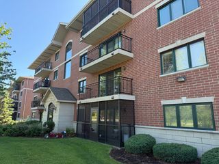 6820 W Winding Trail 204, Oak Forest, IL 60452