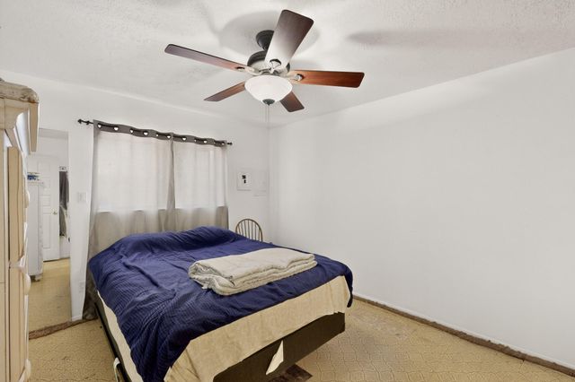 236 Zena Lona Street NE, Albuquerque, NM 87123