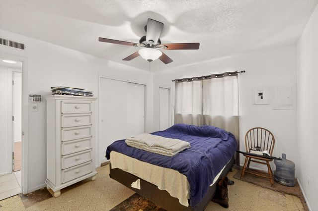 236 Zena Lona Street NE, Albuquerque, NM 87123