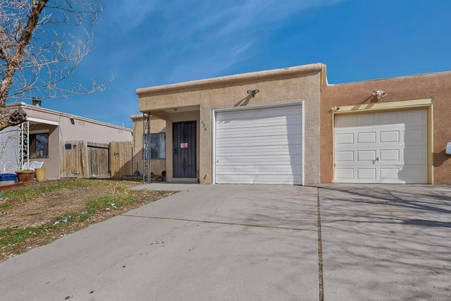 236 Zena Lona Street NE, Albuquerque, NM 87123