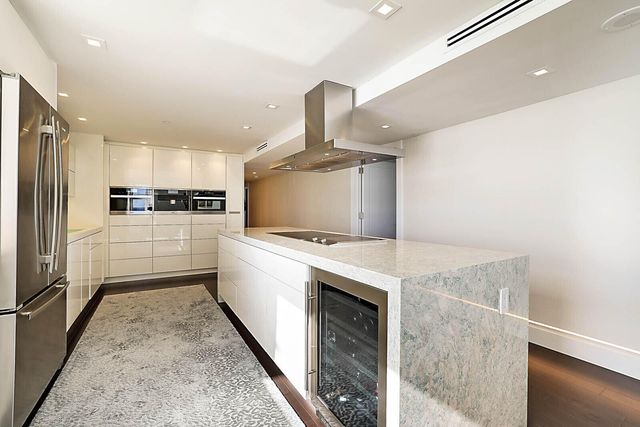 3407 S Ocean Boulevard 8a, Highland Beach, FL 33487