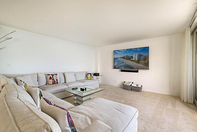 3407 S Ocean Boulevard 8a, Highland Beach, FL 33487