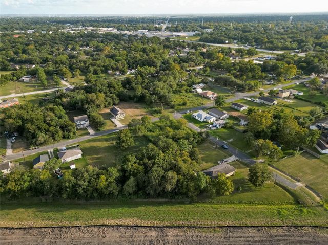 410 Bates Street, Texas City, TX 77591