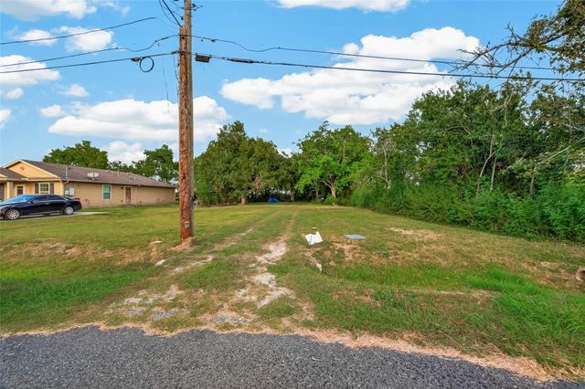 410 Bates Street, Texas City, TX 77591