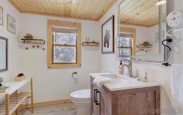 298 Maple, Sugarloaf, CA 92386