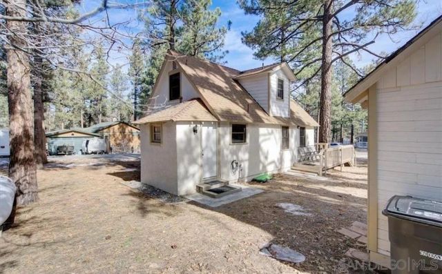 298 Maple, Sugarloaf, CA 92386