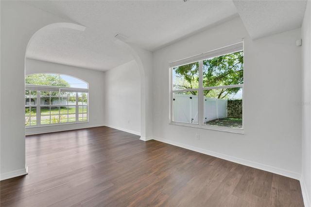 1101 BLUFIELD AVENUE, Brandon, FL 33511