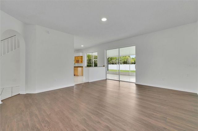 1101 BLUFIELD AVENUE, Brandon, FL 33511
