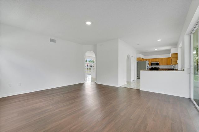 1101 BLUFIELD AVENUE, Brandon, FL 33511
