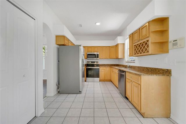 1101 BLUFIELD AVENUE, Brandon, FL 33511