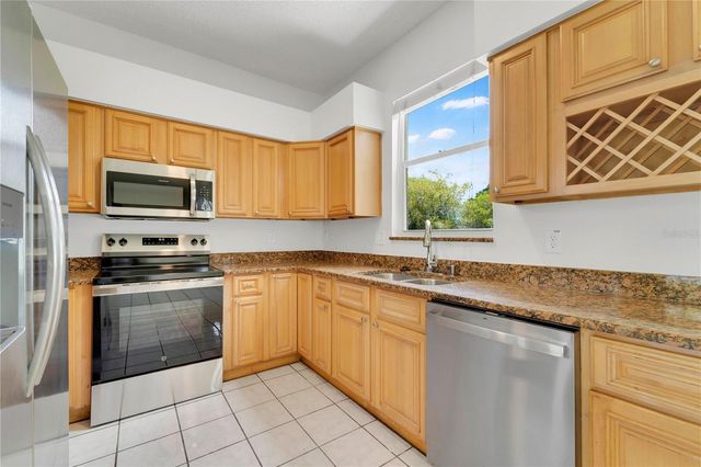 1101 BLUFIELD AVENUE, Brandon, FL 33511