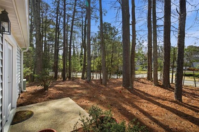 2011 Henderson Circle, Alpharetta, GA 30004