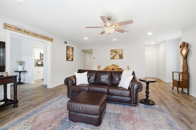 2011 Henderson Circle, Alpharetta, GA 30004