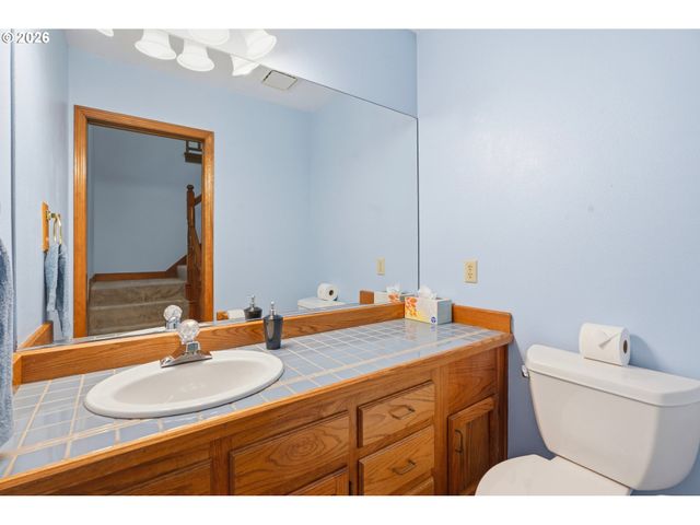 18704 S TERRY MICHAEL Dr, Oregon City, OR 97045