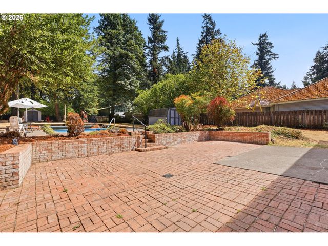 18704 S TERRY MICHAEL Dr, Oregon City, OR 97045