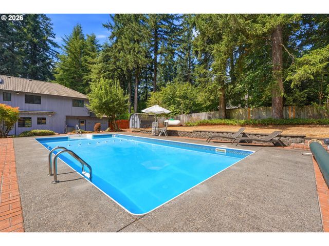18704 S TERRY MICHAEL Dr, Oregon City, OR 97045