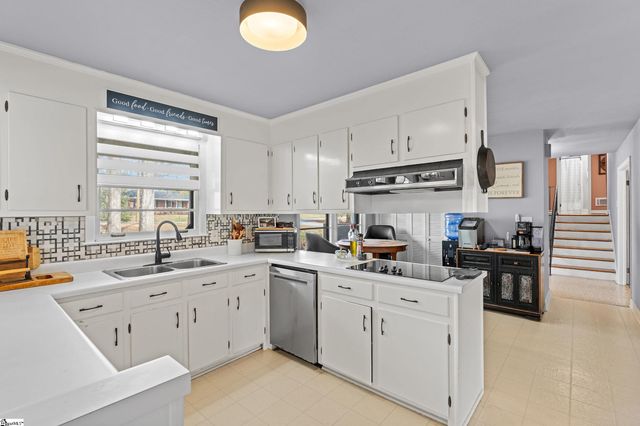 401 Clairmont Drive, Greenwood, SC 29649