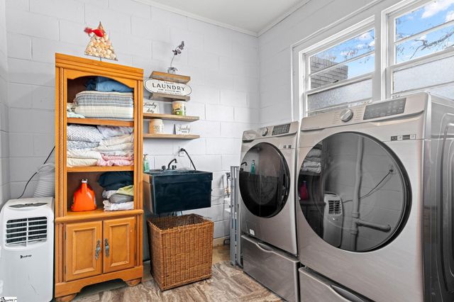 401 Clairmont Drive, Greenwood, SC 29649