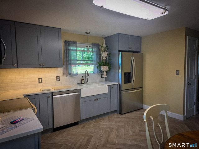 55 Ridgewood Drive, Vernon, CT 06066
